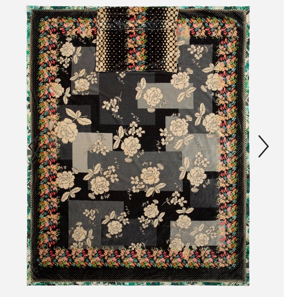 Johnny Was Other - 💕 JOHNNY WAS WILLA TRAVEL BLANKET Floral dotted pattern and flourishing blooms